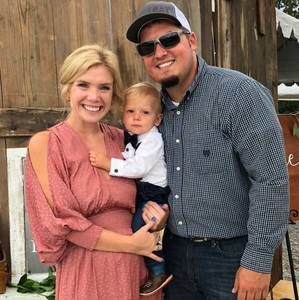 Meet your Posher, Abigail